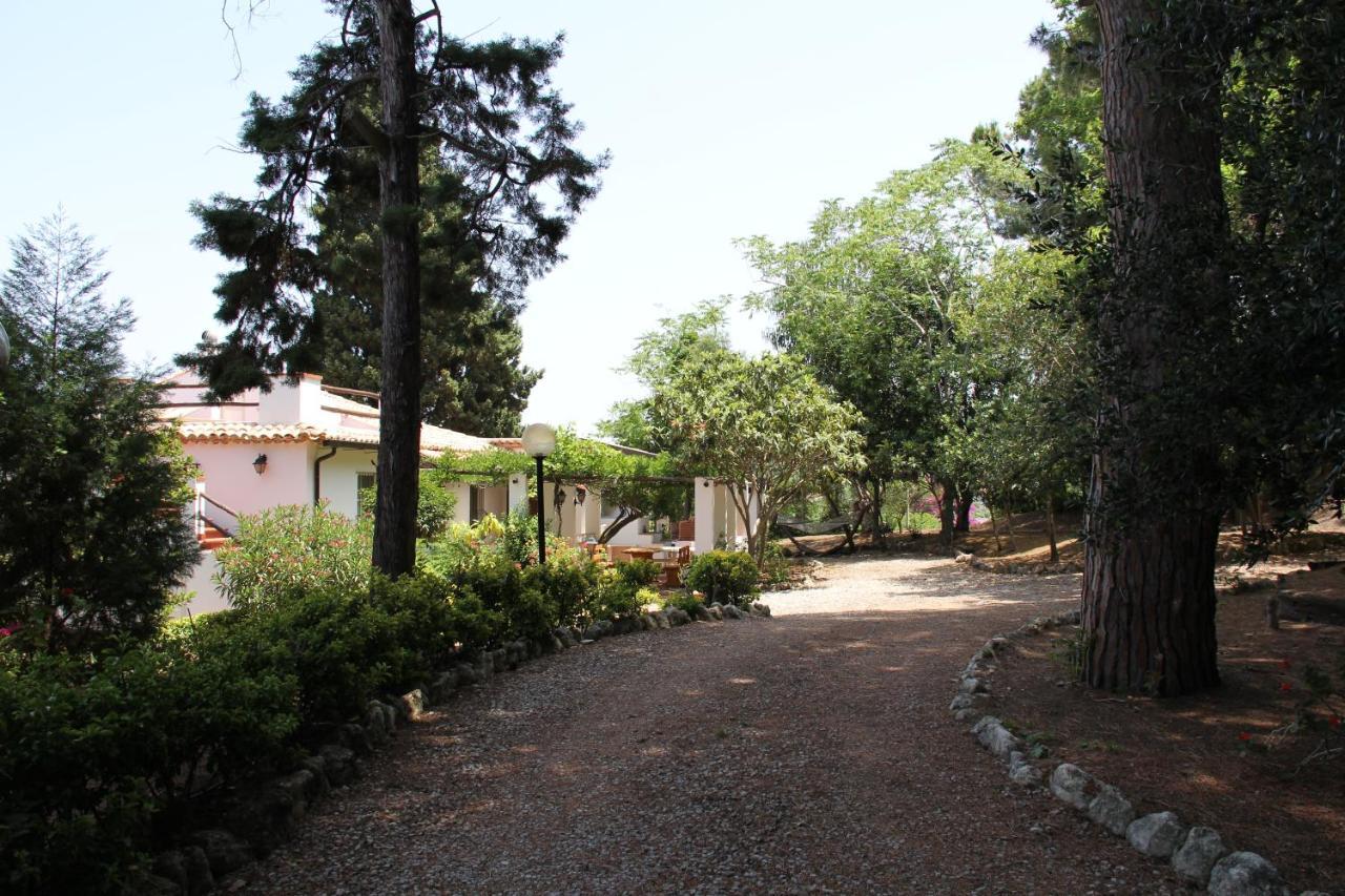 Tenuta Conte Ruggero Санта-Доменика Экстерьер фото