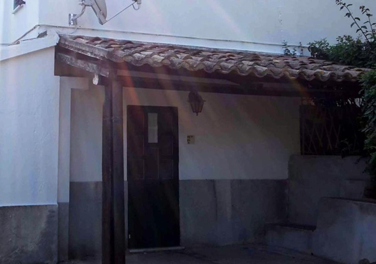 Tenuta Conte Ruggero Санта-Доменика Экстерьер фото