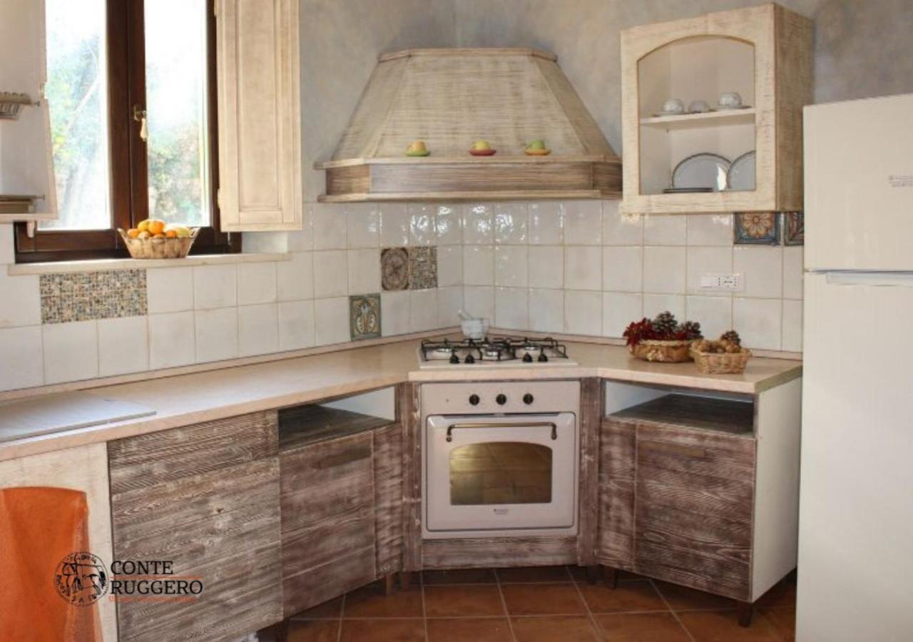 Tenuta Conte Ruggero Санта-Доменика Экстерьер фото