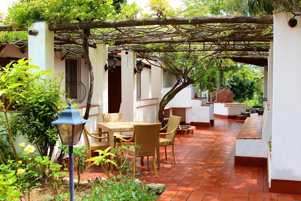 Tenuta Conte Ruggero Санта-Доменика Экстерьер фото